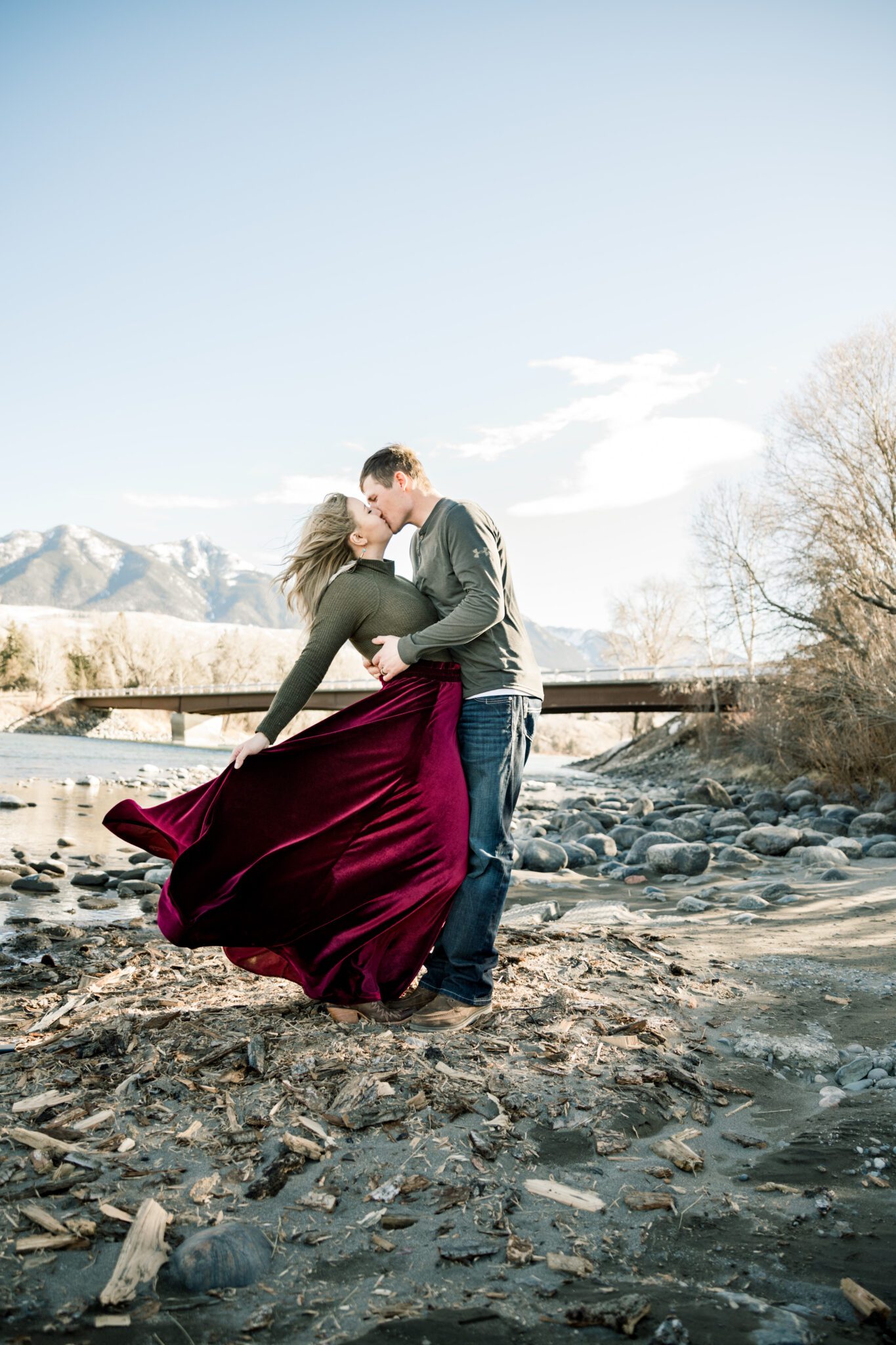 MD.Engaged.2020 340 scaled - Outfit Guide for an Engagement Session